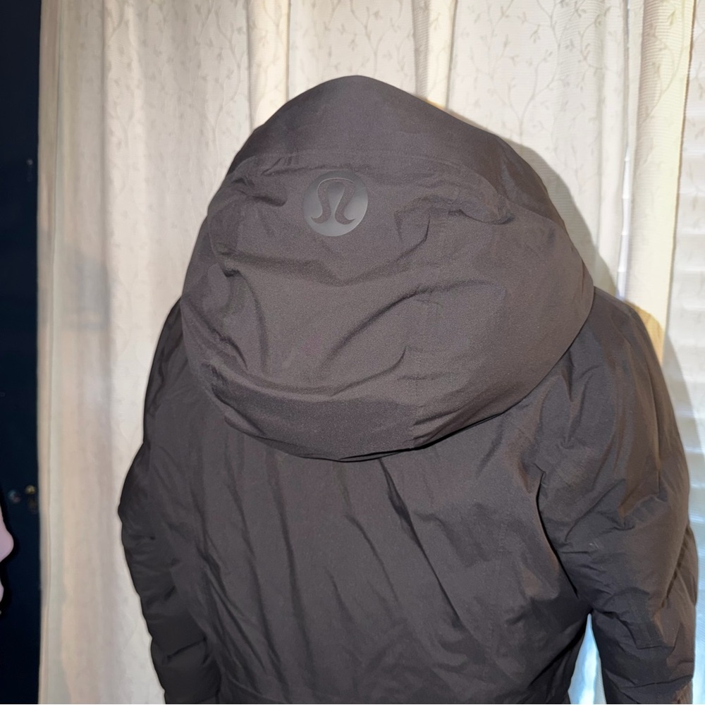 Lululemon down coat - Picture 8 of 15